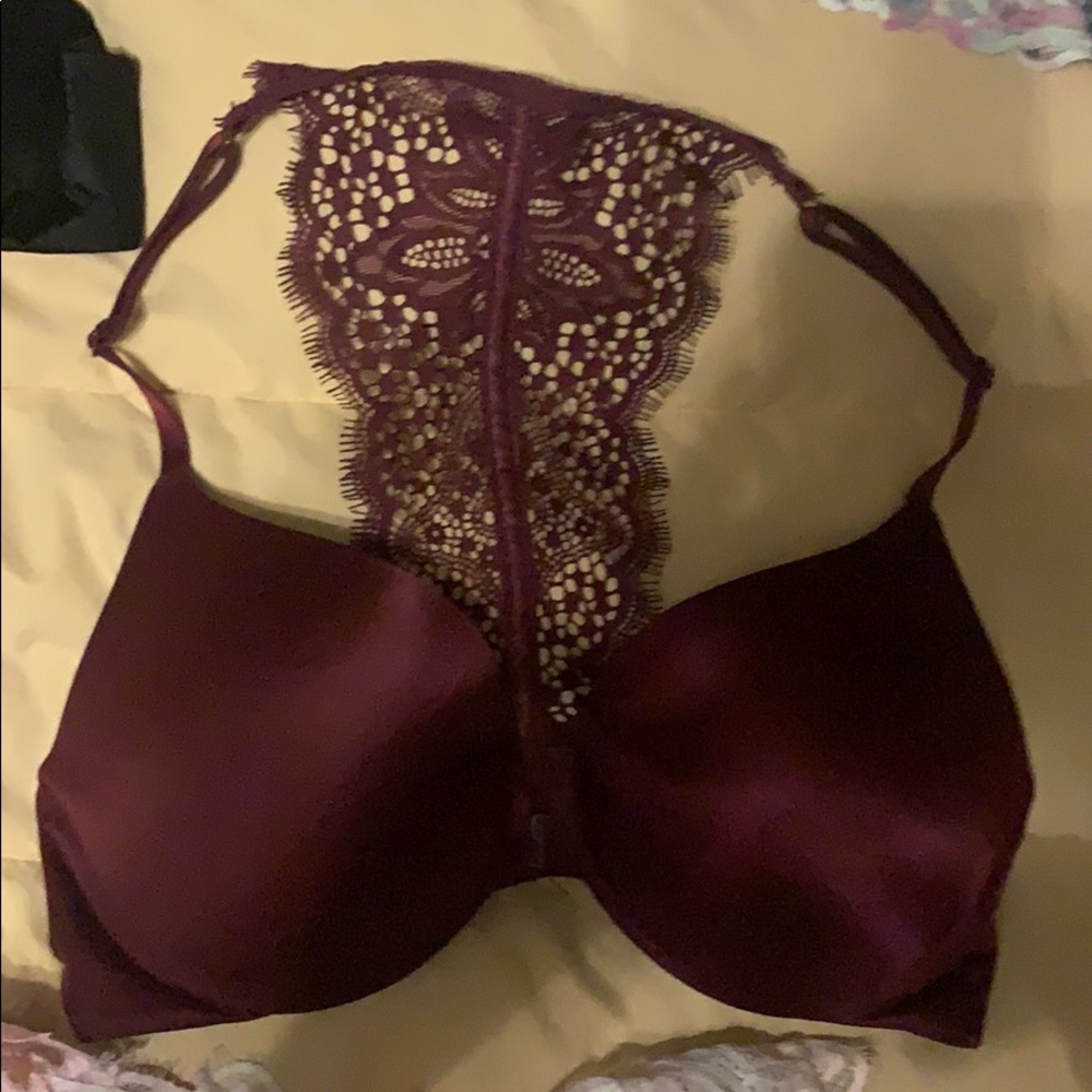 8 Victoria Secrets Bras!